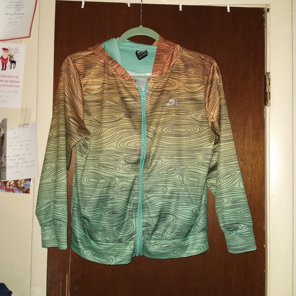 Nike Tops - Nike Ombre Zip up hoodie